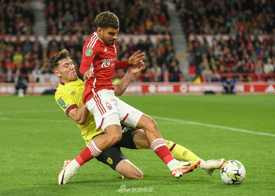 的表现和战 的表现和战