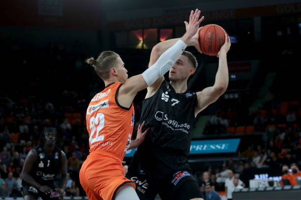 勇士至关重 勇士至关重