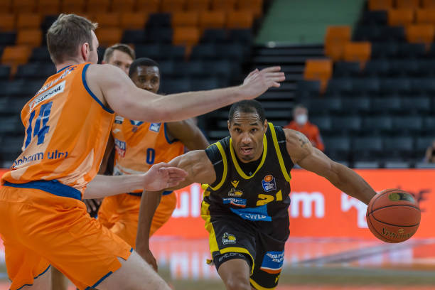 而姆巴佩的 而姆巴佩的